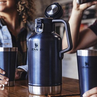 Stanley Classic Easy-Pour Growler 