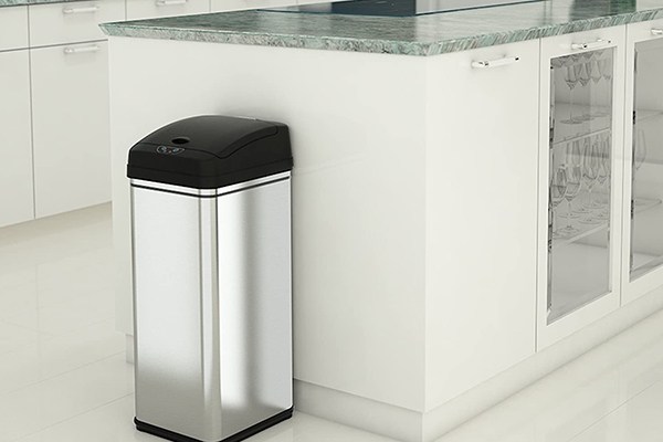 touchless trash Cans kitchen