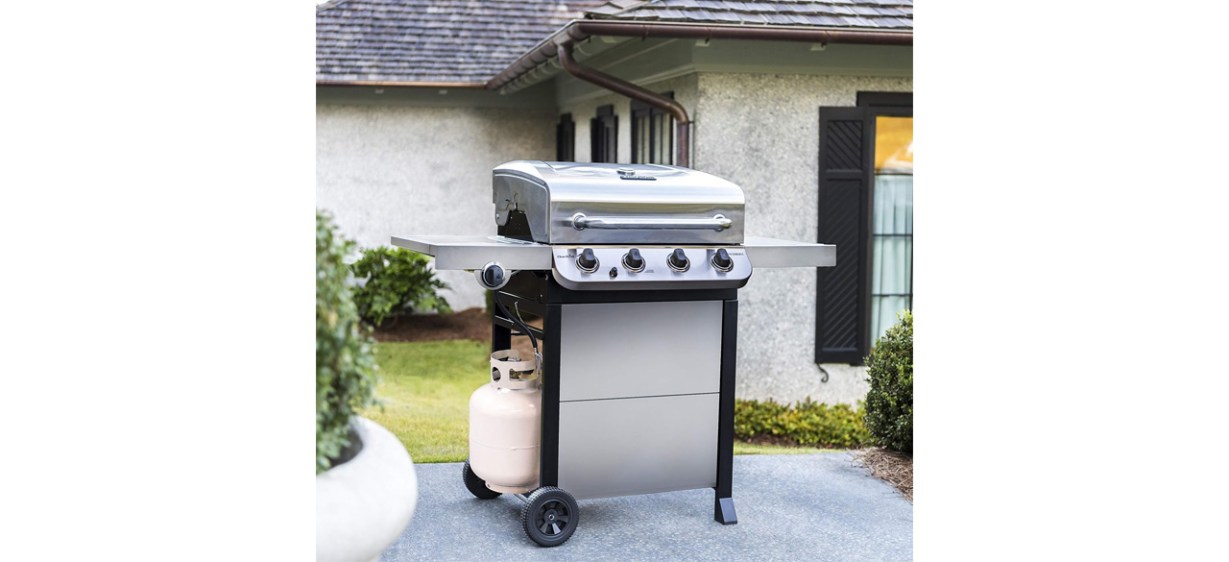 Char-Broil Performance on patio