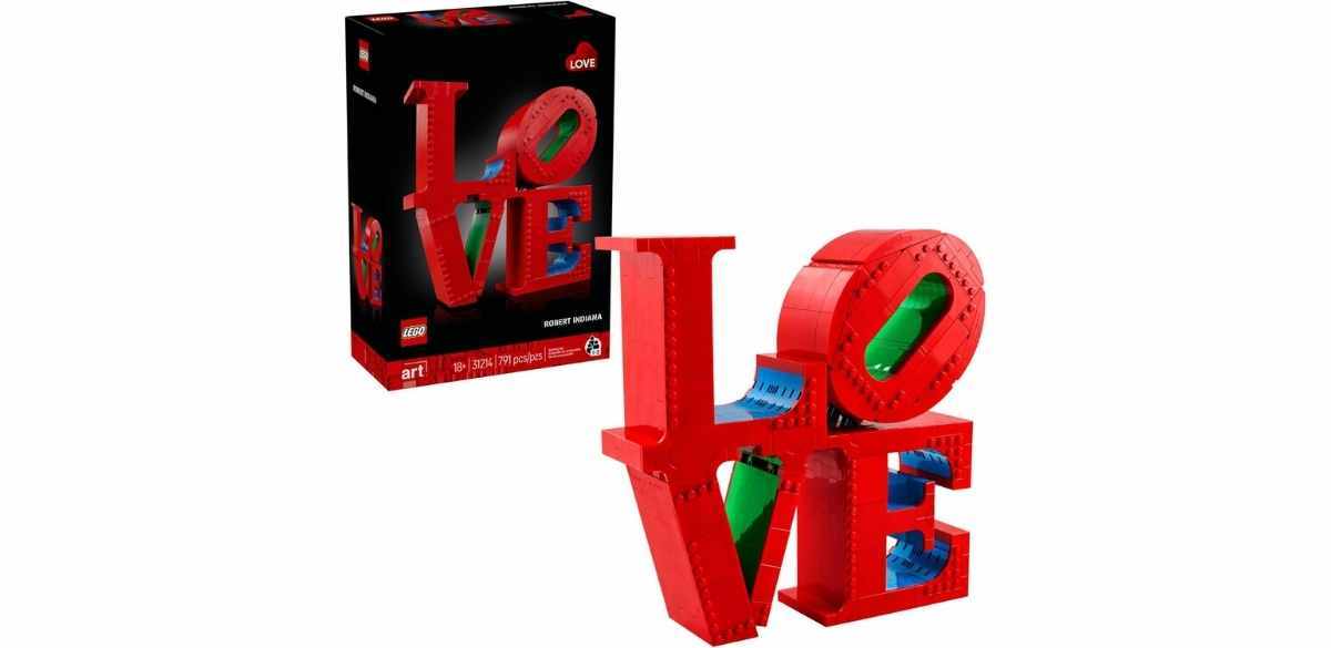 LEGO Art Love Collectible Building Set