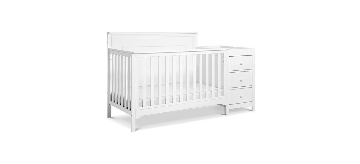 Carter’s by DaVinci Dakota 4-in-1 Crib and Changer Combo